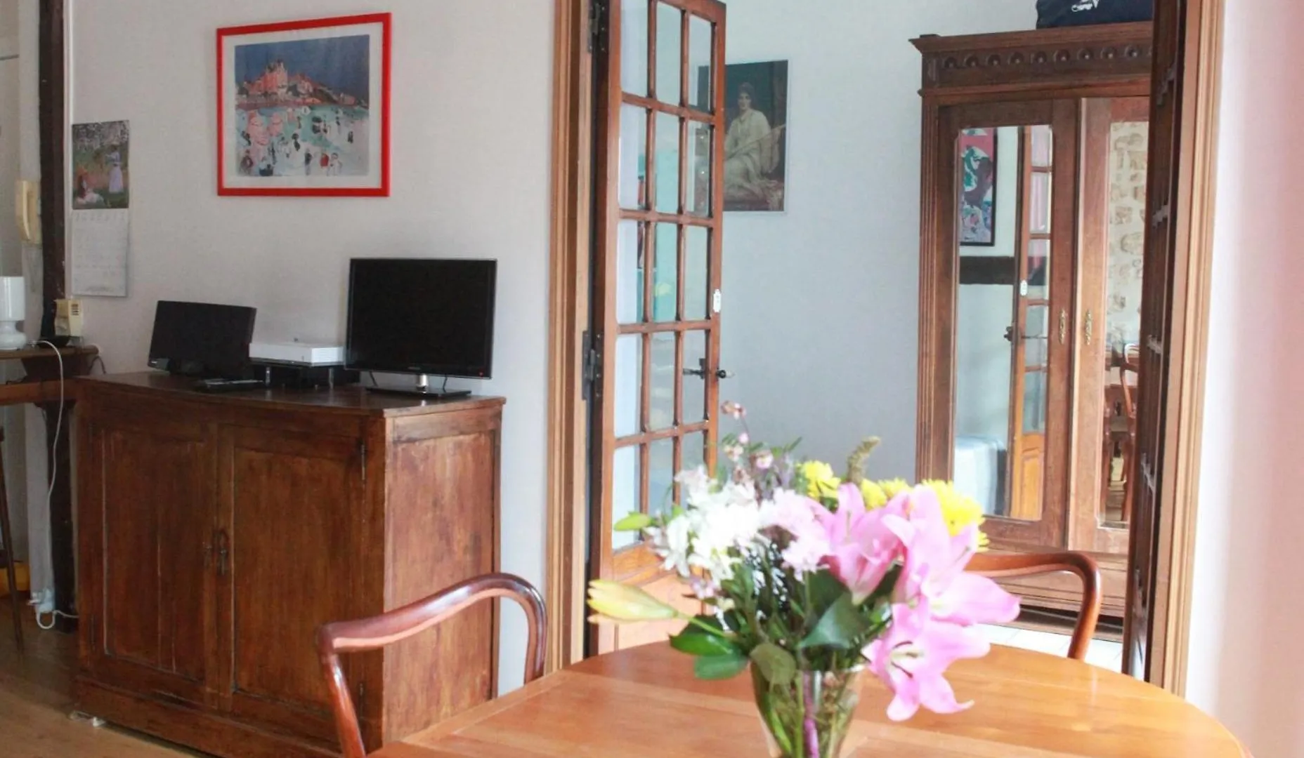 Latin Quarter - Notre Dame Apartment