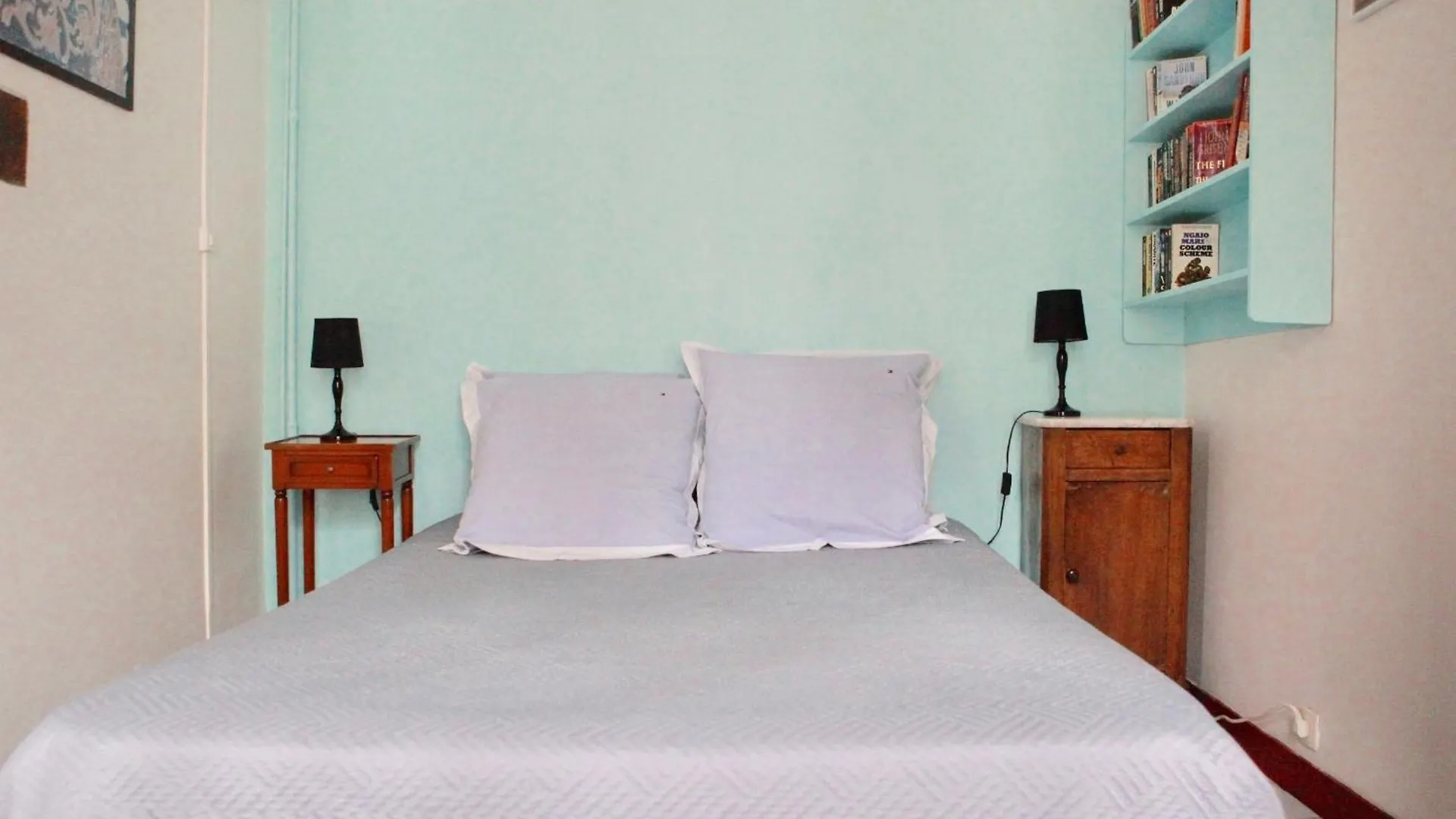 Latin Quarter - Notre Dame Apartment *